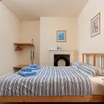 Abbey Terrace - Free Parking