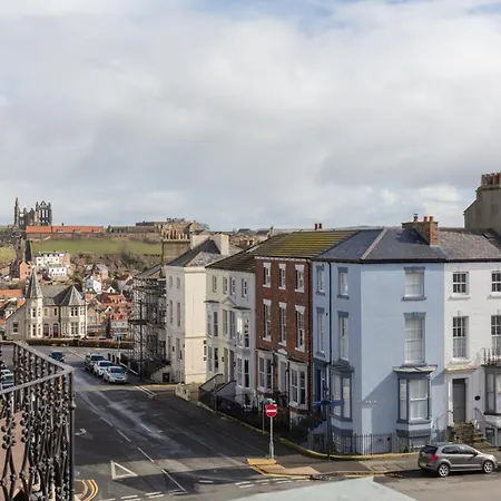 Abbey Terrace - Free Parking *