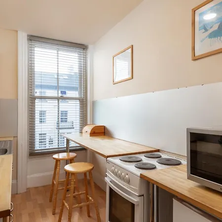 Abbey Terrace - Free Parking Apartment Whitby