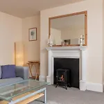 Abbey Terrace - Free Parking *